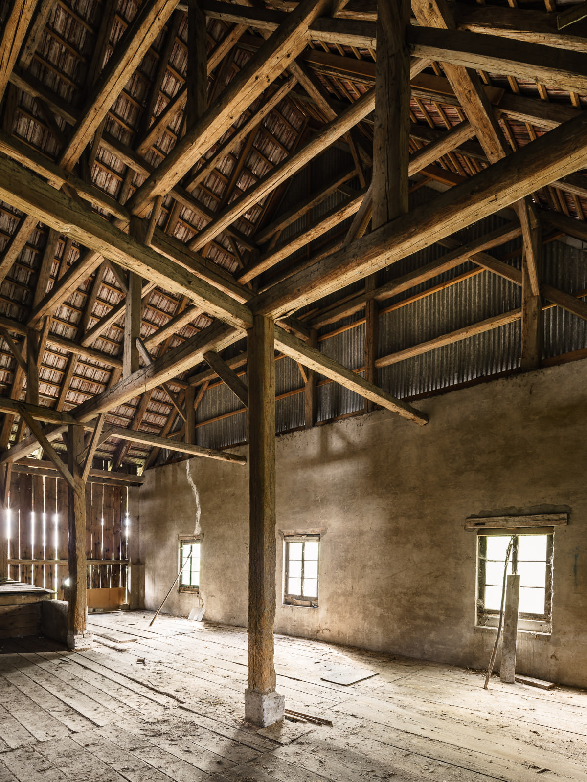 Cultural heritage in Gutenswil, protected landmarked building monument: Old, abandoned farmhouse - architectural photography