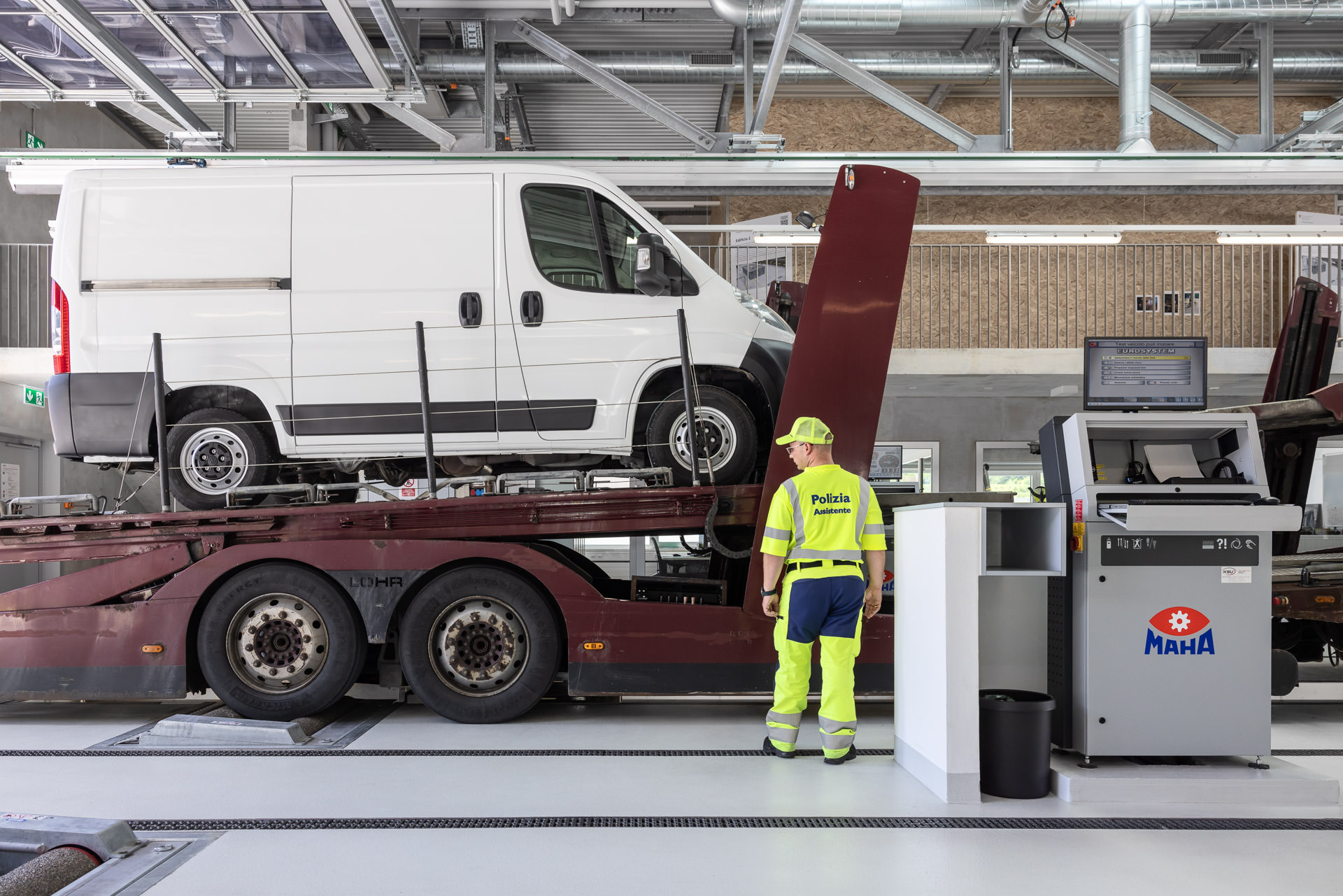 Industrial reference case study and reportage photography. Break testing facility.